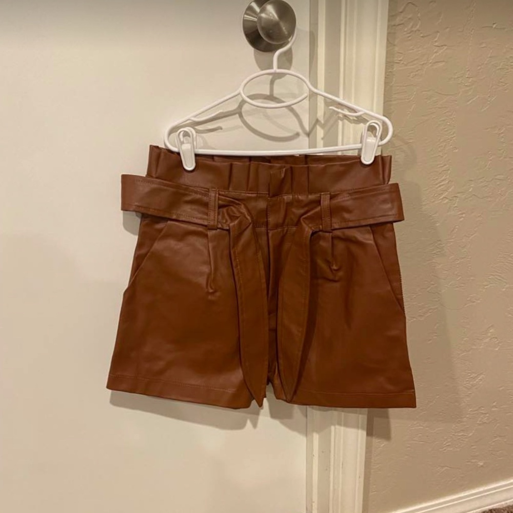 Nana Macs (hello miss)  Faux leather shorts in carmel/tan